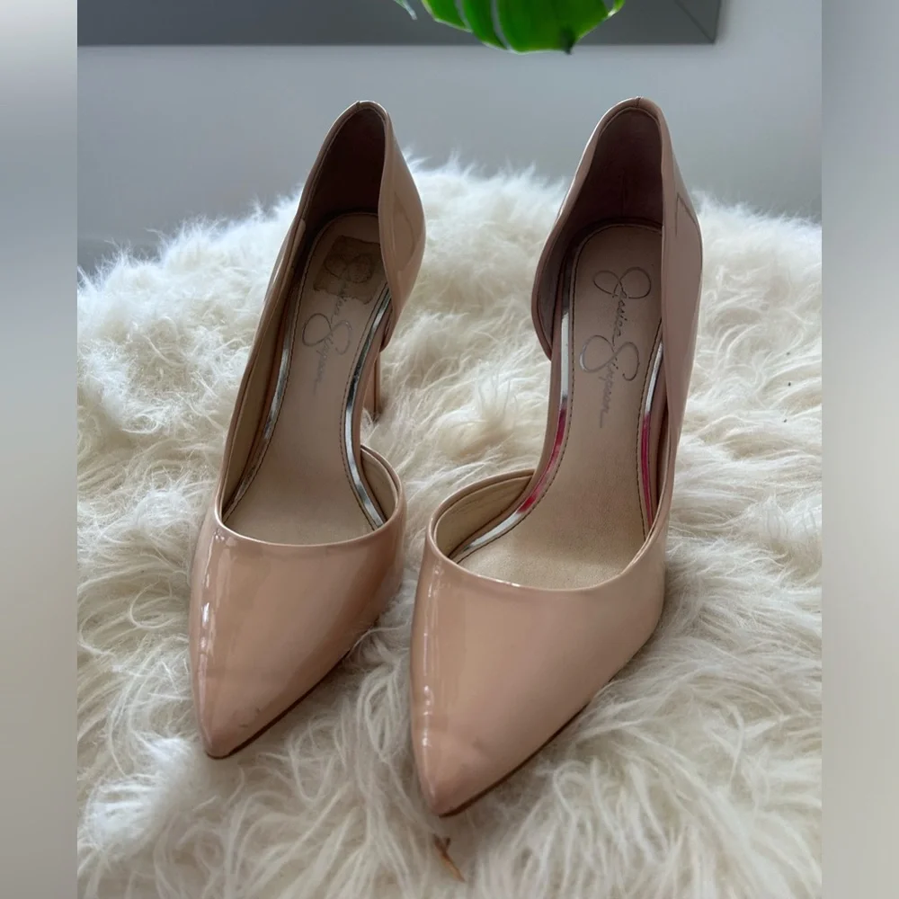 Classic Patent Pointed-Toe High Heels in Nude women’s size 5